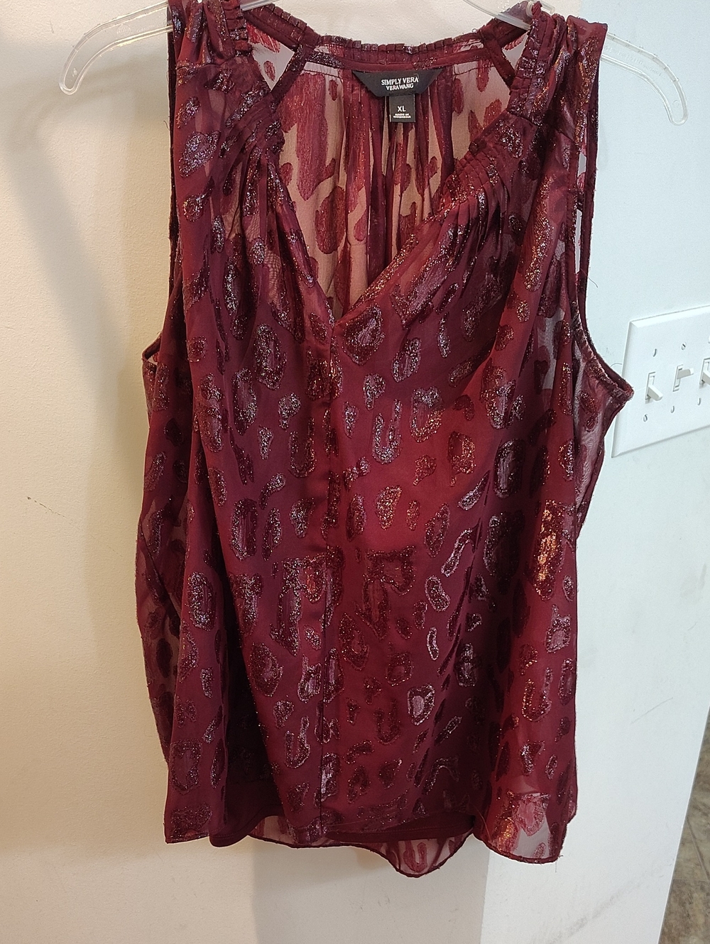 Simply Vera Burgundy Glitter Animal-Print Sleeveless V-Neck Camisole